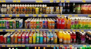 Menjaga Kepatuhan Volume Produk di Industri Minuman