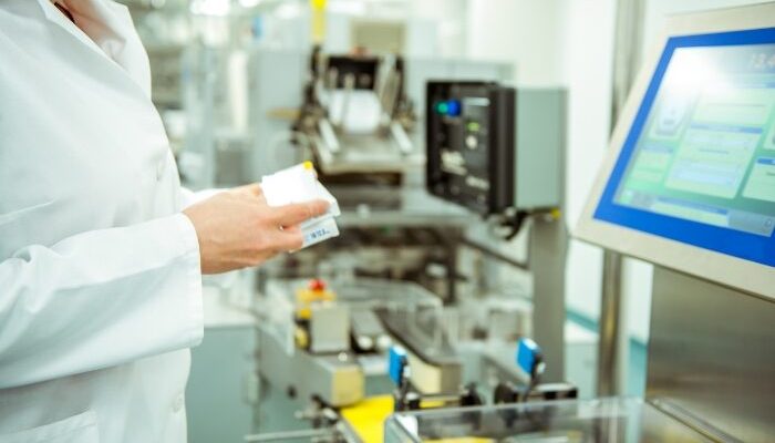 Integrasi QC Otomatis di Produksi Obat Steril
