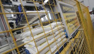 Metal Detector untuk Tepung Terigu di Jalur Produksi Cepat