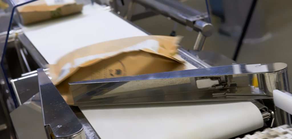 RADWAG DWT RC HY with Labeling and Rejection System